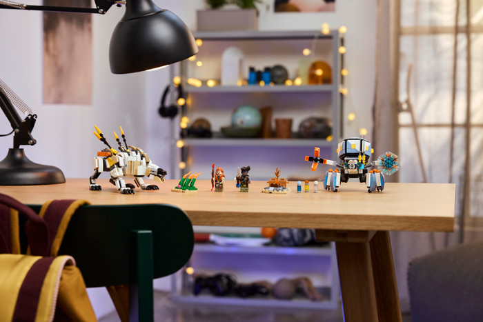 LEGO Horizon Adventures Aloy and Varl vs. Shell-Walker and Sawtooth 77037 product in use