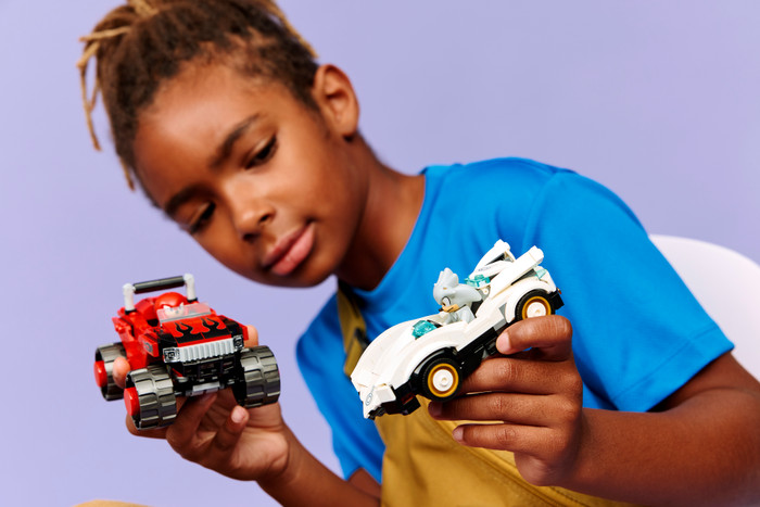 LEGO Sonic the Hedgehog Silvers Auto vs. Knuckles' Monstertruck 77118 produkt in gebrauch