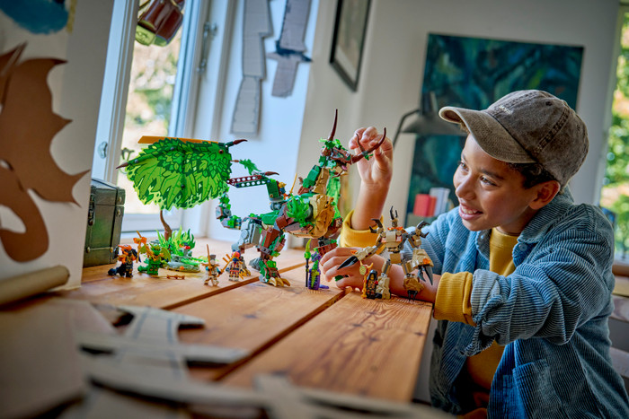 LEGO Ninjago Der Drache des Lebens 71859 produkt in gebrauch