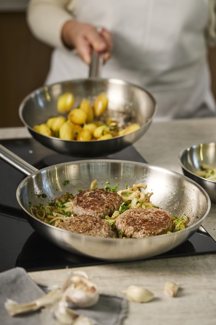 Demeyere Classic 3 Bratpfanne 24 cm produkt in gebrauch