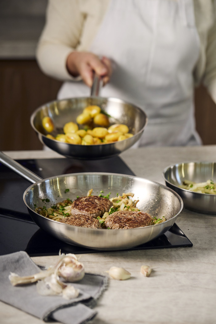 Demeyere Classic 3 Bratpfanne 28 cm produkt in gebrauch