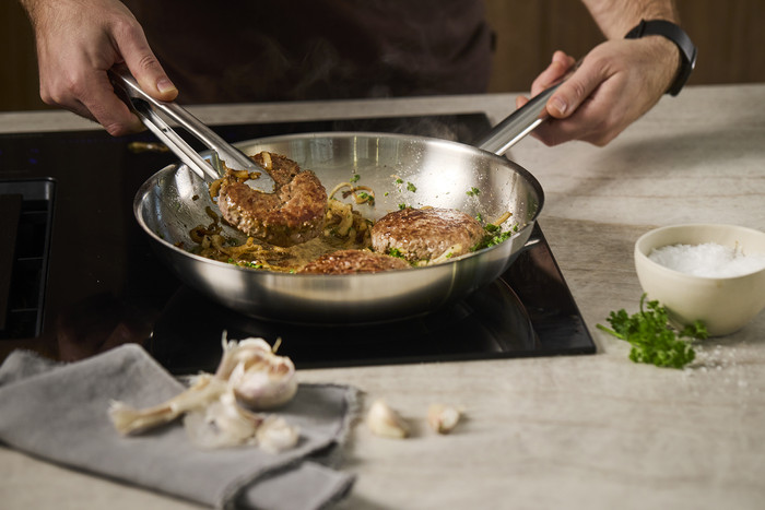 Demeyere Classic 3 Bratpfanne 28 cm produkt in gebrauch