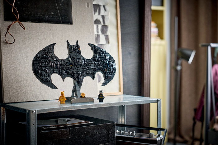 LEGO DC Batman Logo 76330 produkt in gebrauch