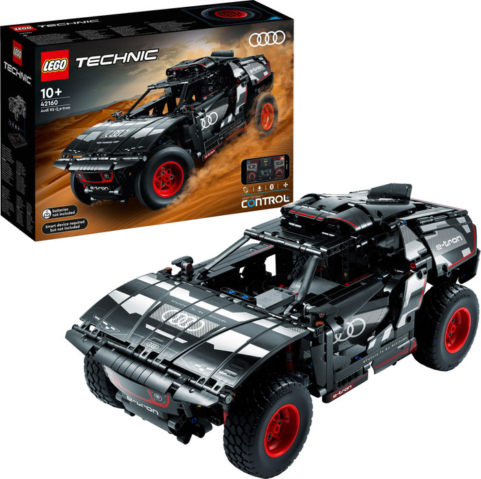 LEGO Technic Audi RS Q e-tron 42160 right side