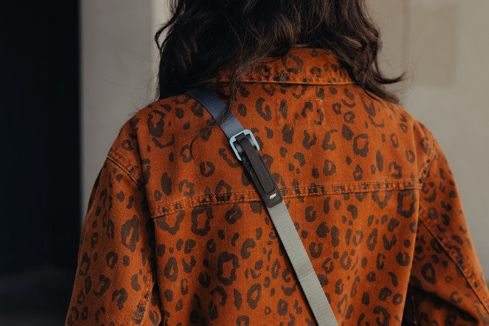 Peak Design Leash Ocean (Blue) detail