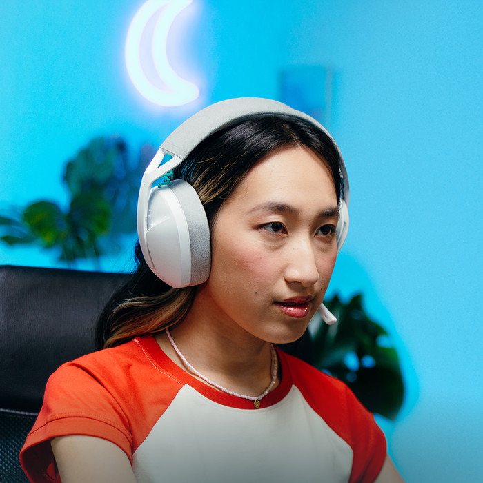 Logitech G321 Lightspeed Kabelloses Gaming-Headset Weiß produkt in gebrauch