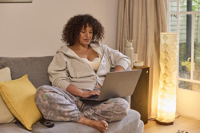 Medela Motion InBra Double produkt in gebrauch