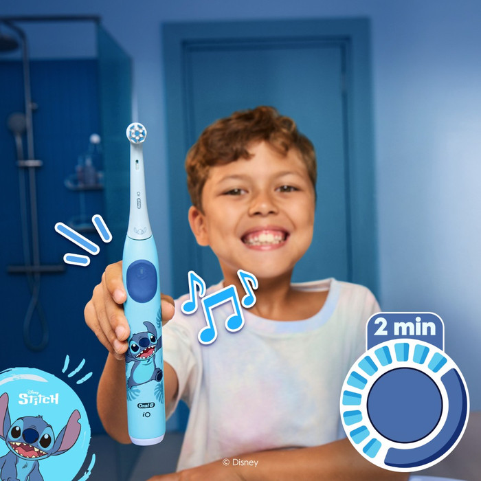 Oral-B iO Kids 6+ Stitch produkt in gebrauch