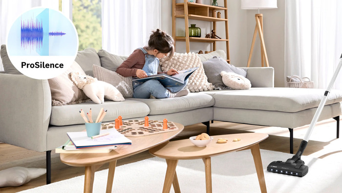 Bosch Series 8 In'genius ProSilence BGL8SIL0L product in use