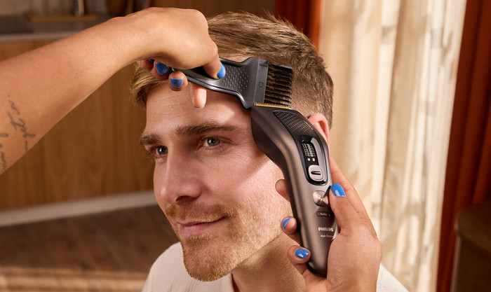 Philips Series 9000 HC9722/15 produkt in gebrauch