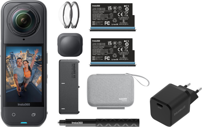 Insta360 X5 Essentials Bundle + BlueBuilt Ladegerät Main Image