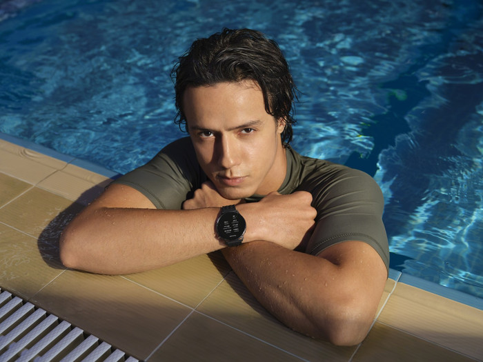 OPPO Watch S 45mm Black product in use