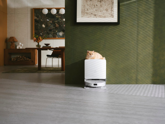 Roborock Qrevo Edge 2 Pro product in use