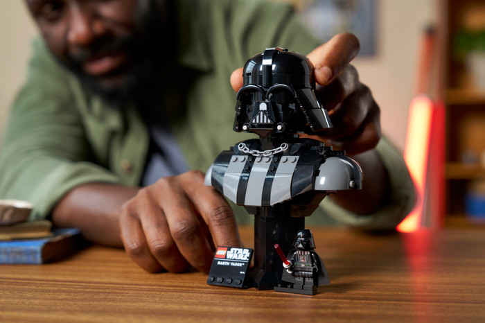 LEGO Star Wars Dart Vader Bust 75439 product in use