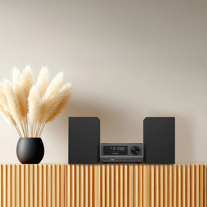 Kenwood M-750DAB produkt in gebrauch
