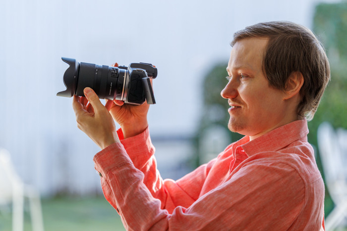 Tamron 17-70mm f/2.8 Di III-A VC RXD Canon RF product in use