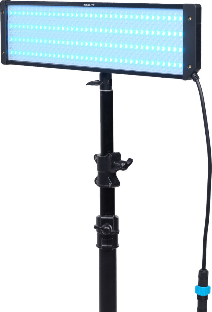 Nanlite PavoSlim 60CL front