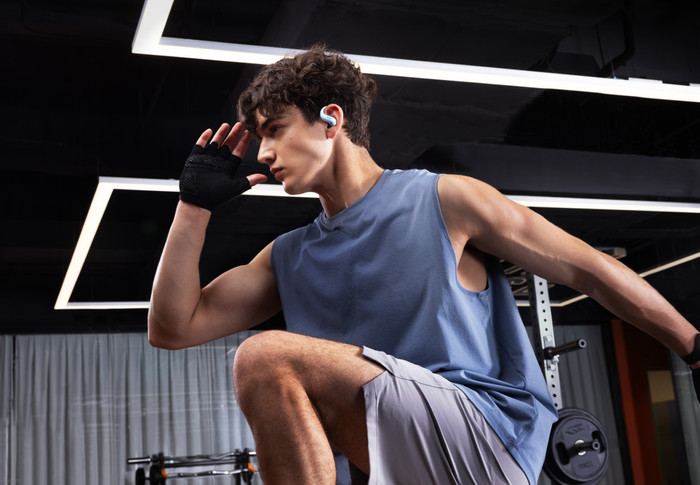 Shokz OpenFit Air 2 Blau produkt in gebrauch