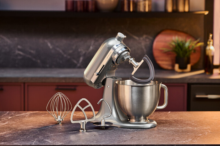 Kitchenaid 5KSM50PKVEMS Medallion Silber produkt in gebrauch