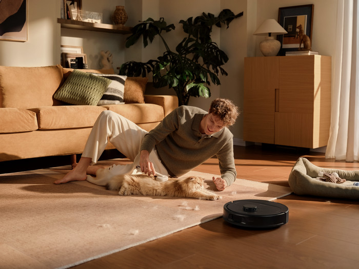 Roborock Qrevo S ProX Black product in use