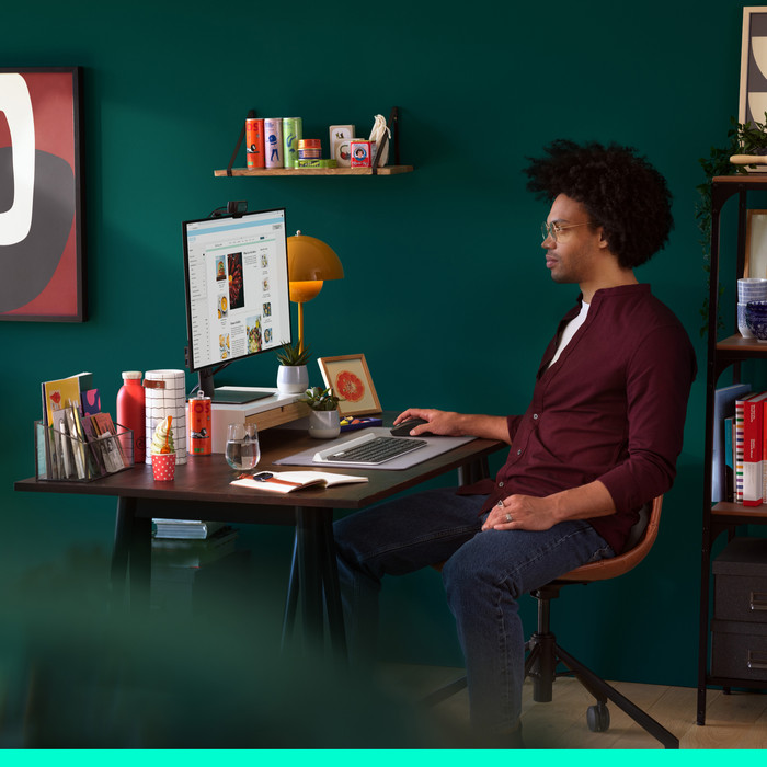 Logitech Signature M550 L Kabellose Maus Schwarz produkt in gebrauch