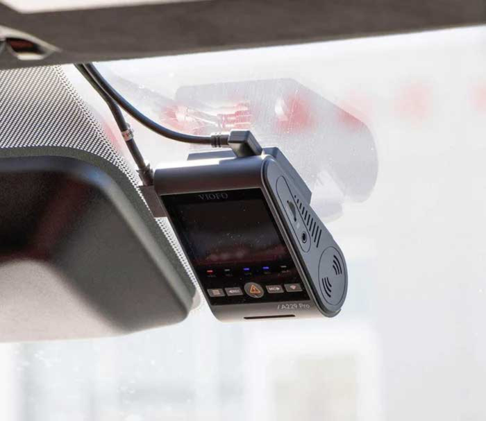 Viofo A229 Pro 3CH 4K WLAN GPS produkt in gebrauch
