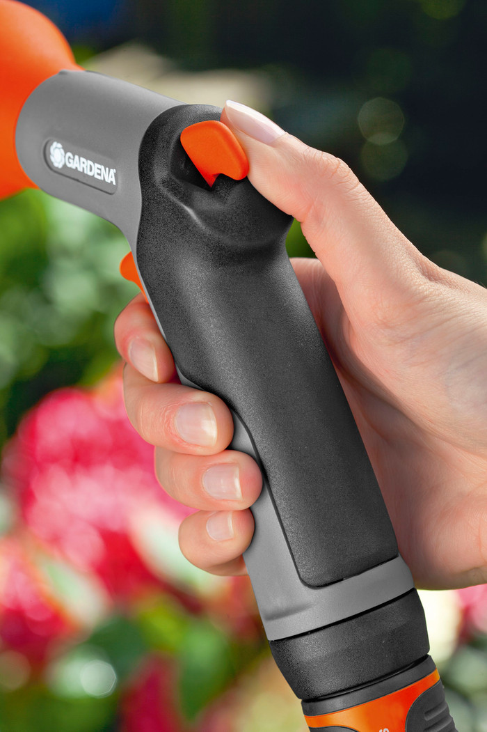 Gardena Wandschlauchbox 35 RollUp XL + Gardena Classic Multifunktionsbrause null