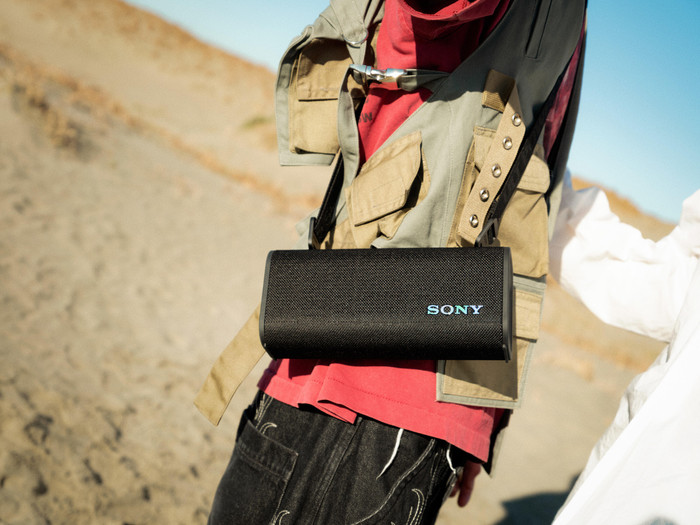 Sony ULT Field 3 Schwarz Doppelpack produkt in gebrauch