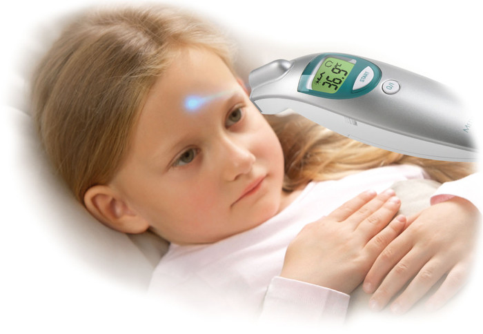 Medisana FTN Infrarood Thermometer produkt in gebrauch