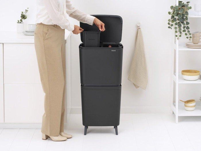 Brabantia SortUp Recycle Hi Mülleimer 20+25L Grau produkt in gebrauch