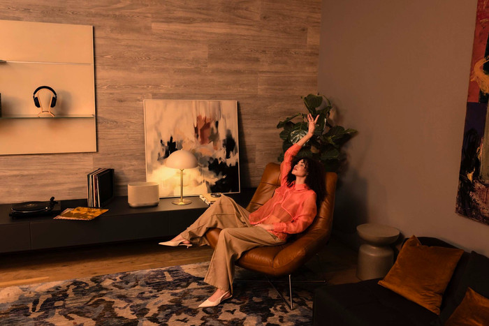 Denon Home 400 Silver product in use