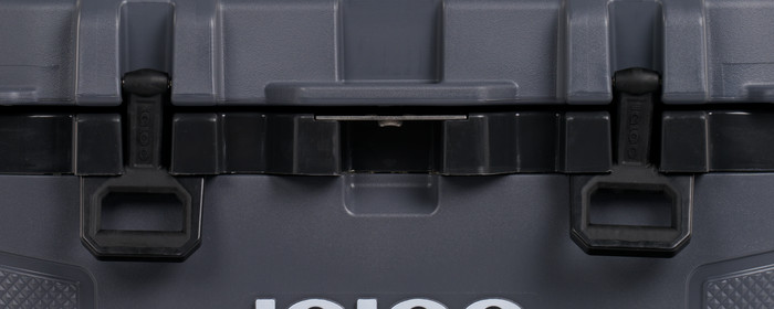 Igloo Trailmate 50QT Carbonite Cooler detail