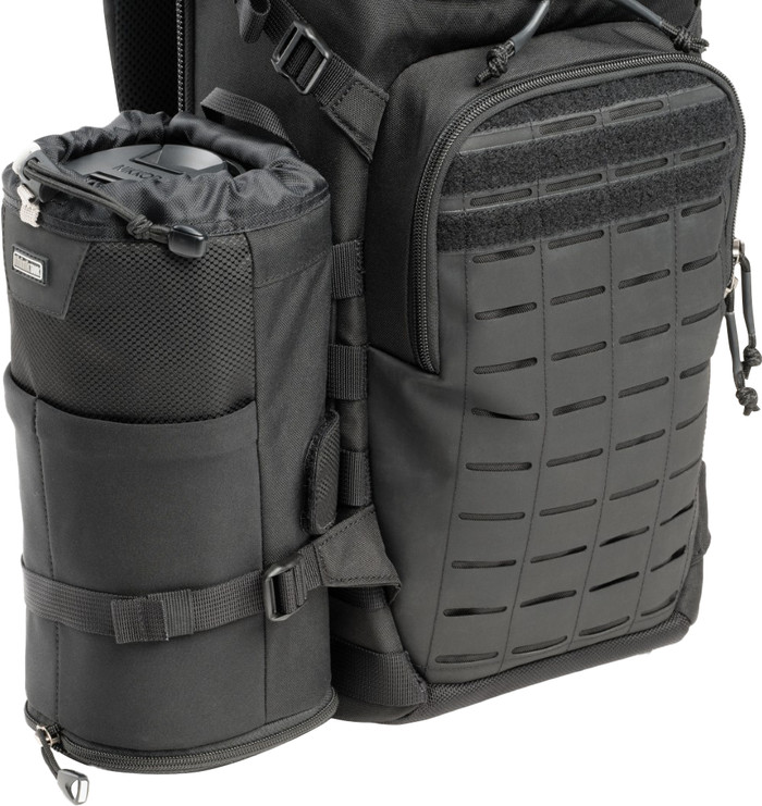 Think Tank DarkLight Reiserucksack 14L Schwarz vorne