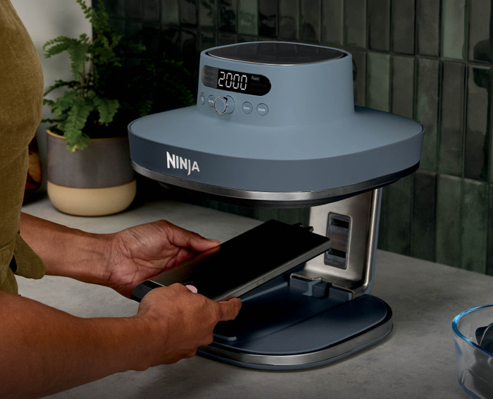Ninja CRISPi PRO AS101EUCY Blau produkt in gebrauch