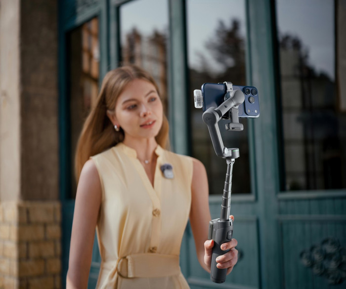 DJI Osmo Mobile 8 Pro Creator Combo produkt in gebrauch