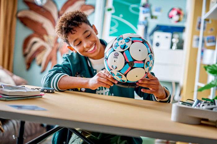 LEGO Editions Fußball 43019 produkt in gebrauch