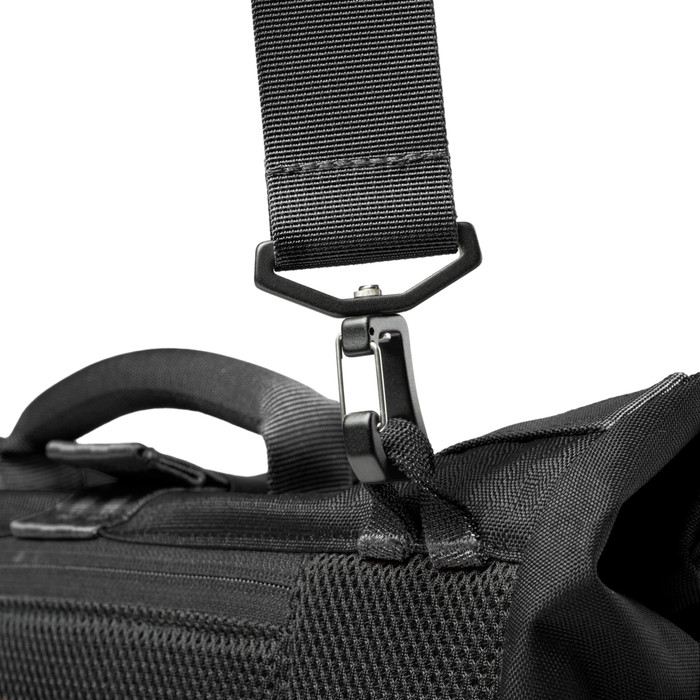 Think Tank FocusPoint Crossbody 8L Schwarz detail