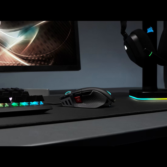 Corsair M65 RGB Ultra produkt in gebrauch