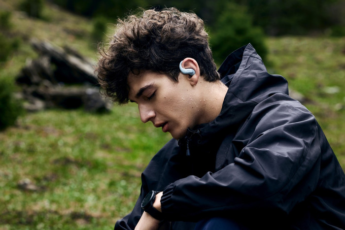 Shokz OpenFit Air 2 Blau produkt in gebrauch