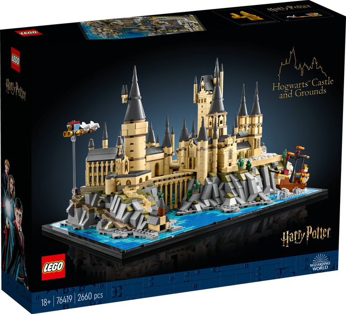 LEGO Harry Potter Hogwarts Castle and Grounds 76419 packaging