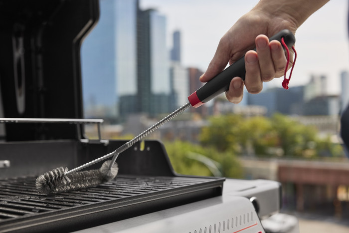 Weber Grill Brush 3-sided 46cm product in use