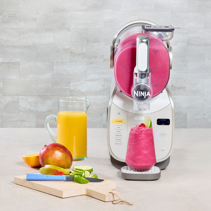 Ninja SLUSHi XL Eismaschine Mokka FS601EUBR produkt in gebrauch