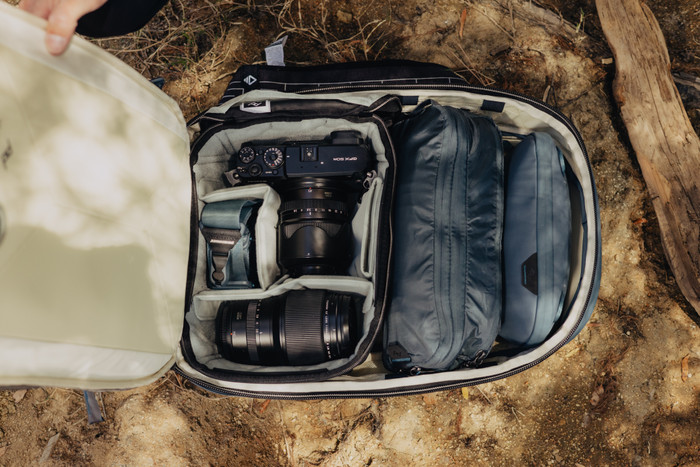 Peak Design Travel Backpack 30L Ocean inside