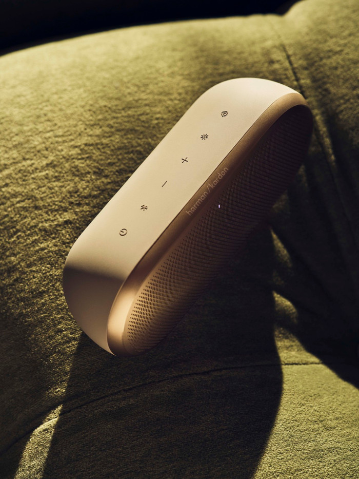 Harman Kardon Luna 2 Bronze produkt in gebrauch