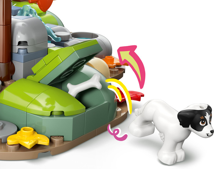 LEGO Friends Cozy Fall Forest Cabin 42705 detail