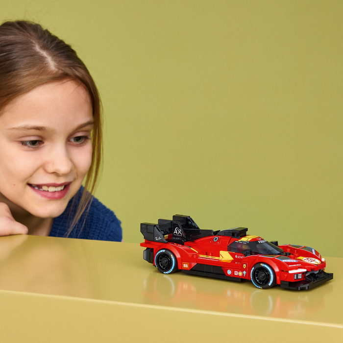 LEGO Speed Champions Ferrari 499P 77261 produkt in gebrauch