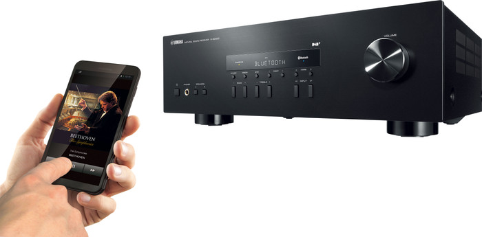 Yamaha R-S202 DAB+ Schwarz produkt in gebrauch