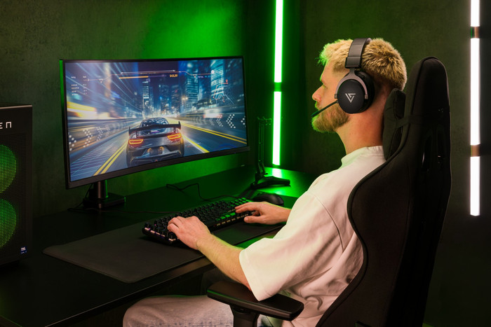 Vortech Pro 34 Zoll Quad HD Curved produkt in gebrauch