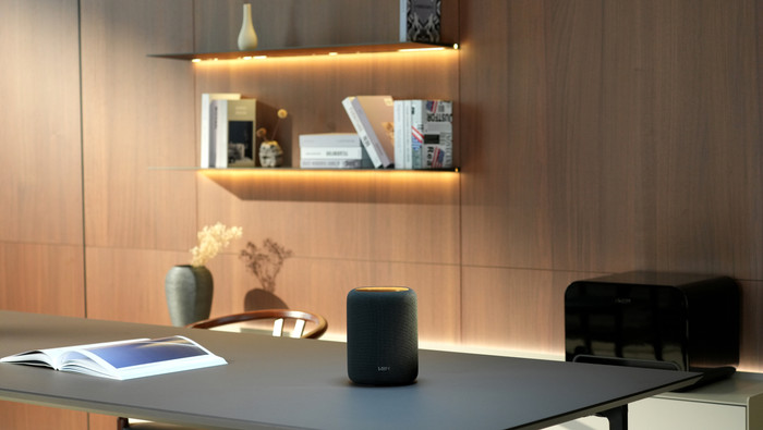 WiiM Sound Lite Black product in use