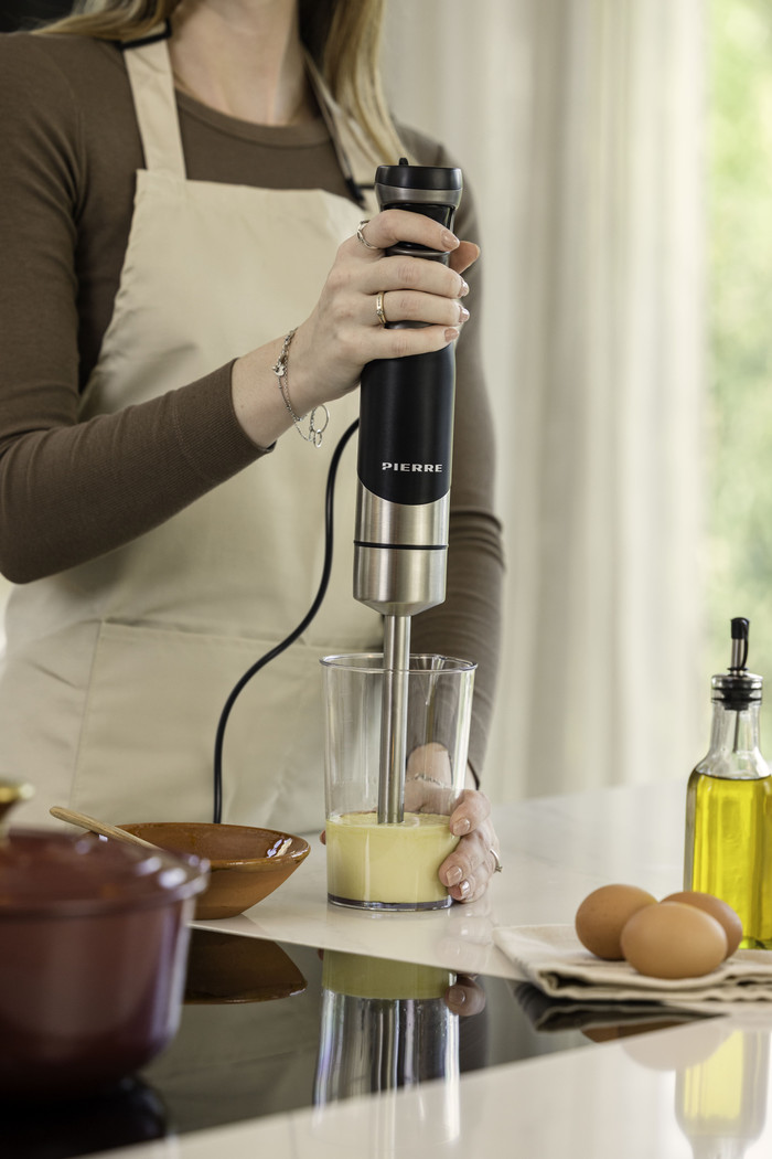 Pierre Immersion Blender PHB5100 product in use